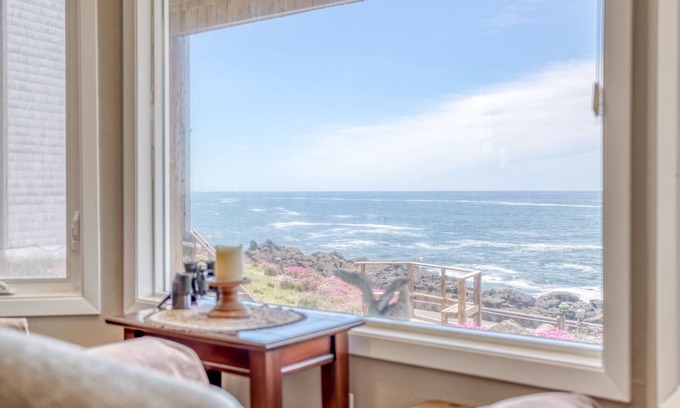 Depoe Bay Condo | Extraordinary Depoe Bay Ocean Views From Ground-Level Condo!