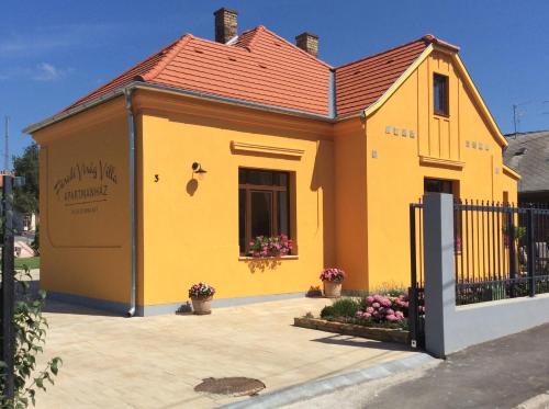 Balatonfured Apartment | Füredi Virág Villa