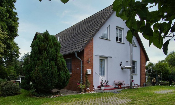 Bergen auf Ruegen Apartment | F-1109 Ferienwohnung am Stadtrand - Ferienwohnung am Stadtrand F-1109