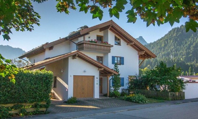 Fuessen Apartment | F * comfort apartment in maisonette style, fantastic view, prime location