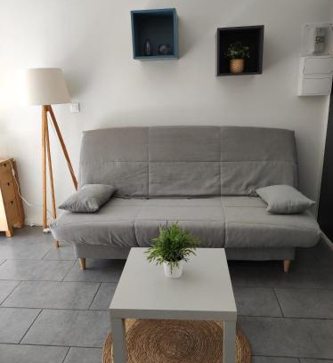 Valras-Plage Apartment | F2 50m de la mer avec parking privé