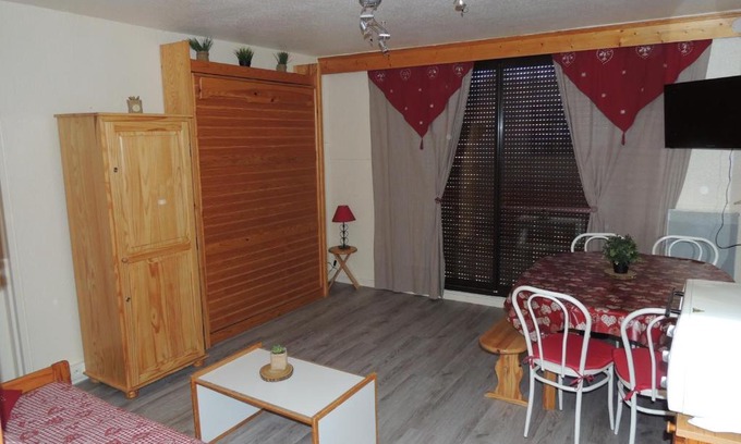 Villarembert Apartment | F2 Le Corbier aux pieds des pistes, commerces et esf