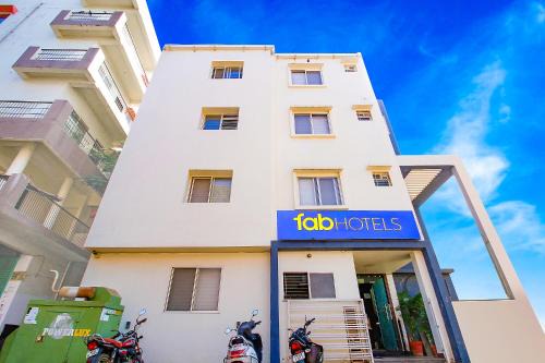 Bhopal Hotel | FabExpress Comfort Stay I