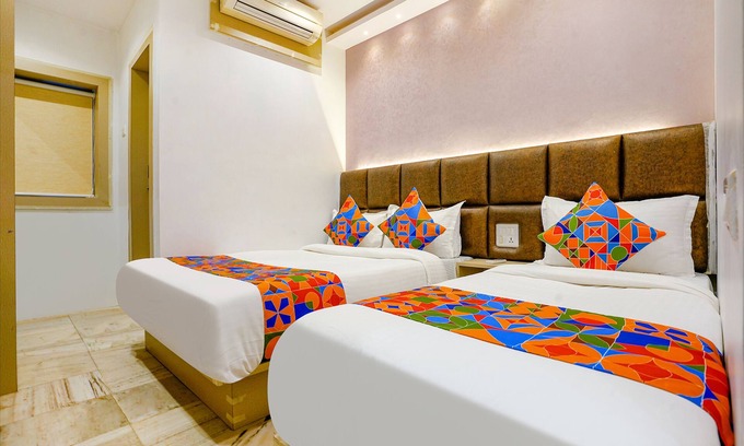 Dongri Hotel | Fabexpress New Deepak