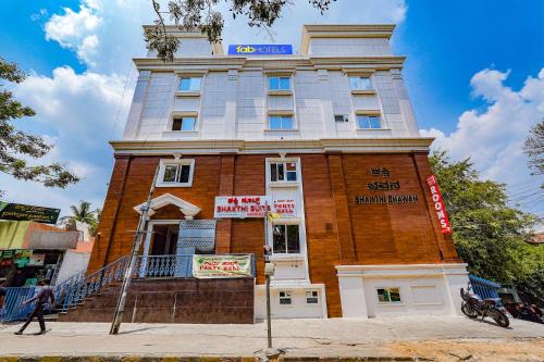 Jayanagar Hotel | FabHotel Shakthi Suites - Nr Jayadeva Hospital