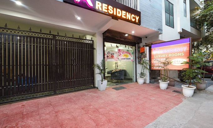 South West Hotel | Fabhotel Vr Residency