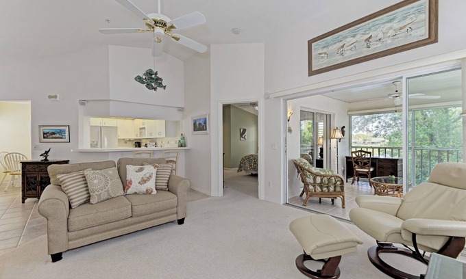 Plantation Condo | Fabulous 3BR/2BA condo in Plantation Golf & CC - near beaches, golf & downtown!
