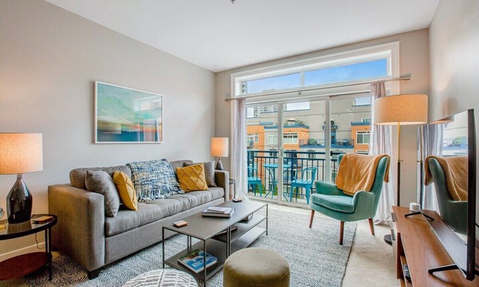 Belltown Condo | Fabulous Penthouse in Seattle!