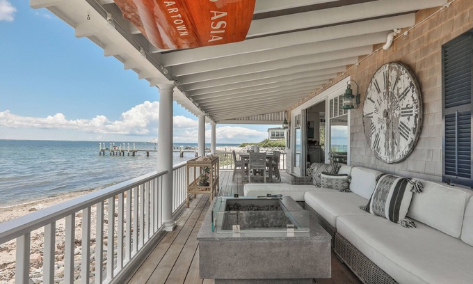 East Chop Cottage | Fabulous Waterfront 3-Bedroom Martha's Vineyard Cottage