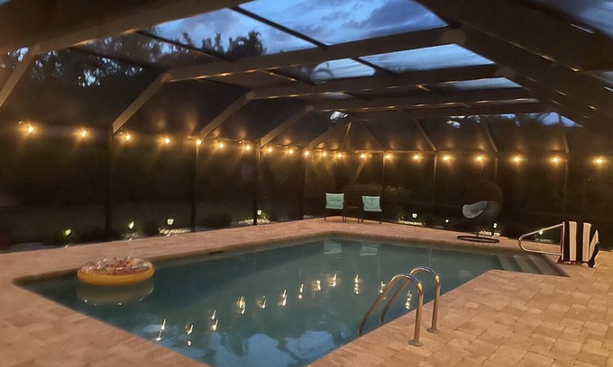 Biggar House | FABULOUS WHISKEY CREEK POOL HOUSE! SLEEPS 8! MINUTES TO GOLF AND GULF!