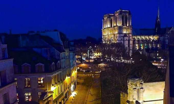 Sorbonne Apartment | FACING NOTRE DAME,IN THE HEART OF THE LATIN QUARTER,NEXT TO SAINT GERMAIN &SEINE