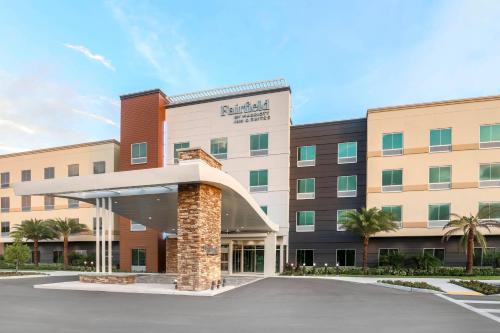 Fort Myers Hotel | Fairfield by Marriott Inn & Suites Cape Coral North Fort Myers