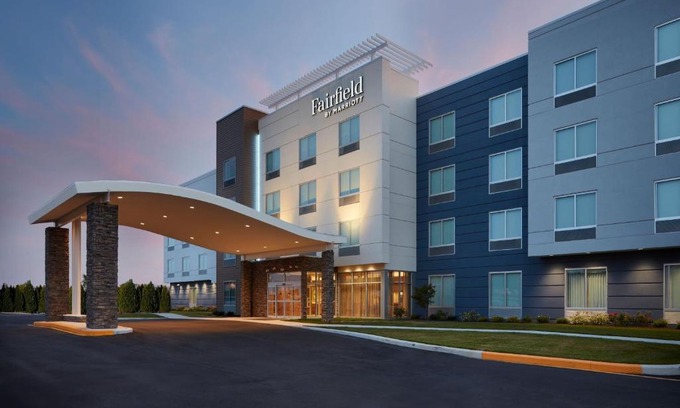 Middletown Hotel | Fairfield by Marriott Inn & Suites Middletown