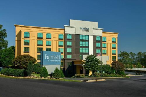 Asheville Hotel | Fairfield by Marriott Inn & Suites Asheville Outlets