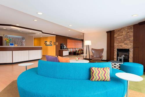St. Charles Hotel | Fairfield Inn and Suites by Marriott Chicago St. Charles