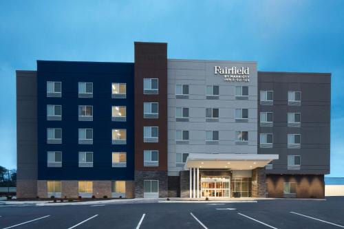 Stony Creek Hotel | Fairfield Inn & Suites by Marriott Stony Creek