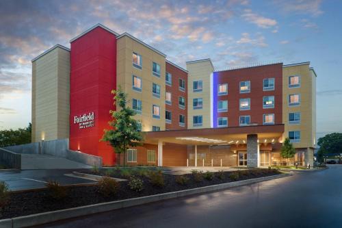 Athens Hotel | Fairfield Inn & Suites by Marriott Athens-University Area