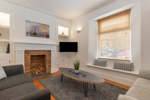 Pembroke Dock House | Falcon House