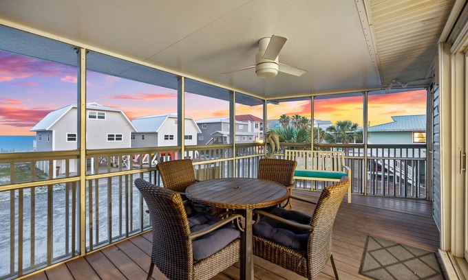 Cape San Blas Condo | Fall Availability! Unwind in this Dog-Friendly Townhome! Gulf Views! Steps to Beach!