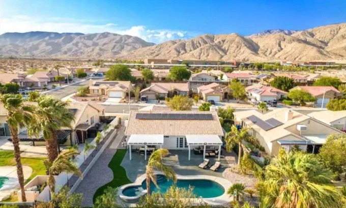 Desert Hot Springs House | Fall Sale: Oct-Nov Resort Style Desert Home