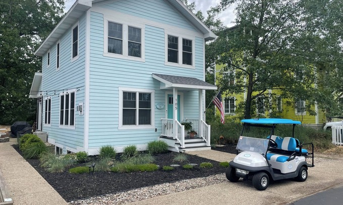Michigan City House | Fall Savings! CLEAN, Family Favorite Resort Home with Golf Cart Near Kids Park