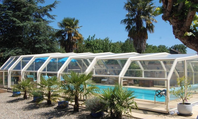 Saint-Nicolas-de-la-Grave House | Family Gite le fruit d'eau