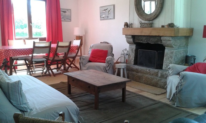 Camoel House | Family 12-14 people, 6km from Penestin beaches, Arzal dam, Vilaine side