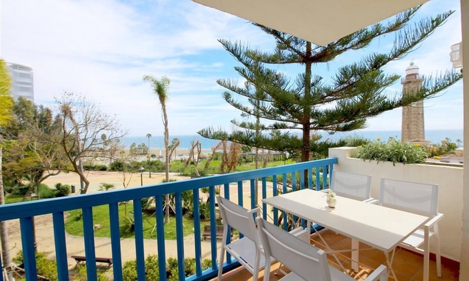 Estepona Apartment | Family apartment with seaview and air con, Close to beach, restaurants and Estepona port