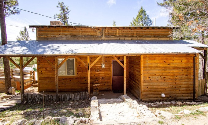 Cloudcroft Cabin | Family Cabin Hiking, Biking, Skiing and Hunting!