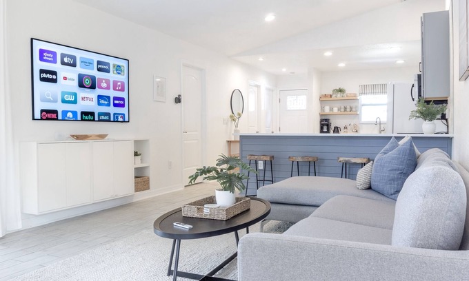 North Sarasota Cottage | Family Coastal Cottage, Work & Leisure, Downtown