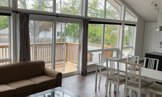 Wasaga Beach Cottage | Family Cottage with 3BR/1B-Steps to Wasaga Beach!