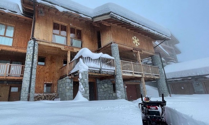Sainte-Foy-Tarentaise Ski Chalet | Family friendly slope-side chalet in Sainte Foy with parking, garage and sauna