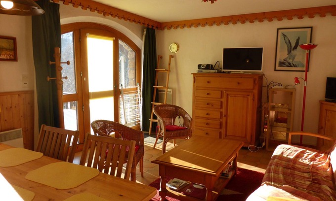 Les Contamines-Montjoie Apartment | Family-Friendly 2BR Apartment with Terrace for 6 in Les Contamines-Montjoie