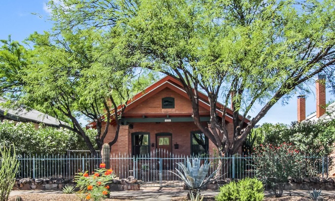West University House | Family friendly bungalow, steps away to 4th Ave District, UA and SunLink Trolley