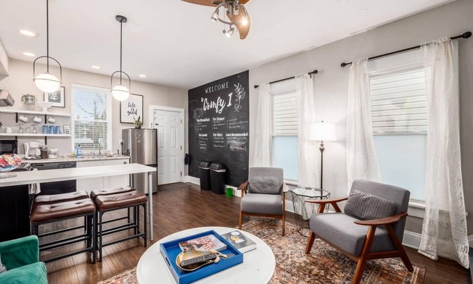 Weinland Park House | Family Friendly + Fairground/OSU + K9s Welcome