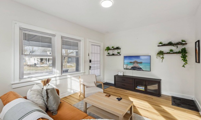 Indianapolis House | Family-Friendly Home: Free Parking | Near Butler