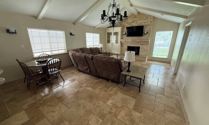 Houston House | Family-friendly home in the heart of Houston.
