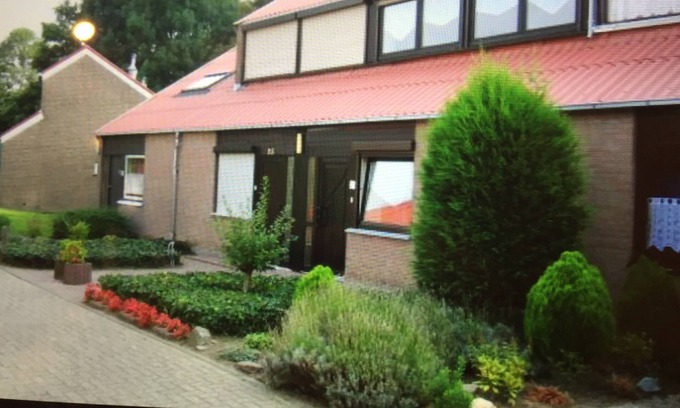 Bruinisse House | Family-friendly quiet FH, vacation park by the sea from 18.10.Last min.