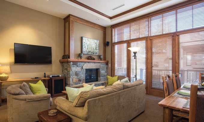 Truckee Condo | Family Friendly Residence in the Village at Northstar! - Iron Horse North 105