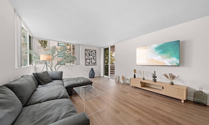 Marina del Rey Apartment | Family-Friendly 2BR at Marina Del Rey