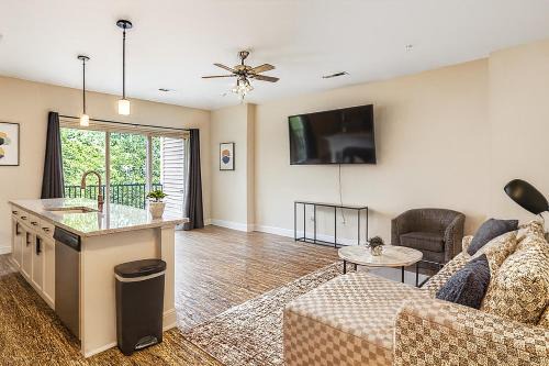 Glen Iris Apartment | Family Group Retreat 3 Queens Beds