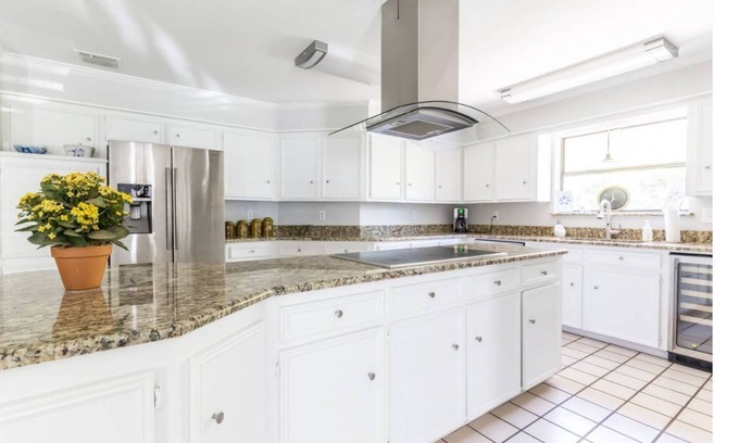 Lakewood Hills House | Family Haven - Space Galore 4.5 bedroom 10 beds, 3/4 Acre