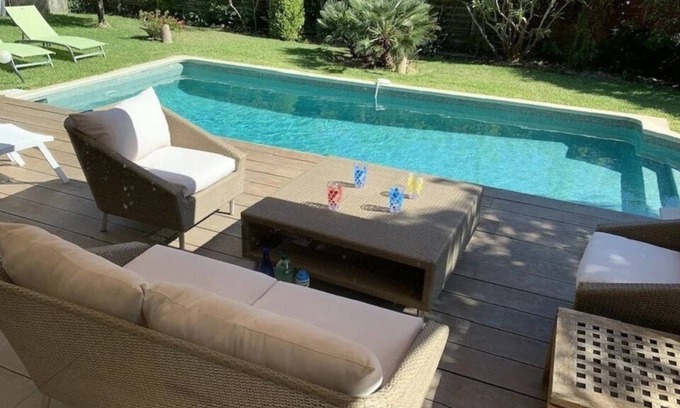 Castelldefels House | family holiday villa