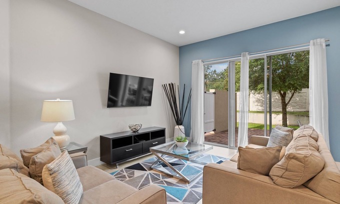 West Kissimmee House | Family Home: Clubhouse, Themed Rooms & Backyard
