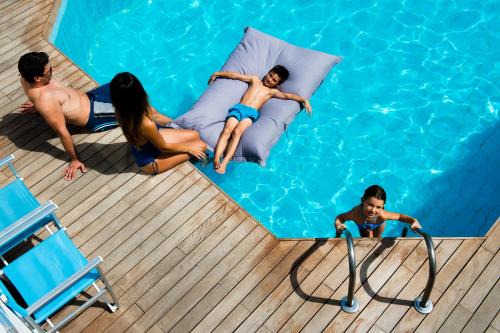 Fogliano Marina Hotel | Family Hotel Antibes -50m dal mare -