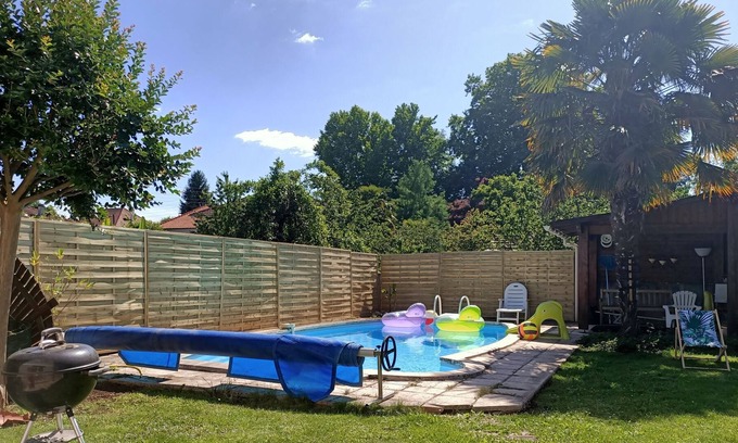 Malemort-sur-Correze House | Family house 10 people with private pool