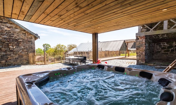 Moulin du Ruy House | Family house 4 adults + children with garden & jacuzzi