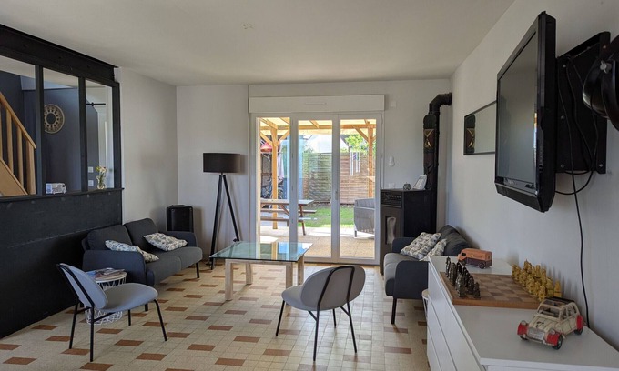 Sigloy Cottage | Family house by the Loire in Sigloy for 6 people
