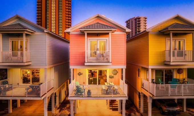 Gulf Shores House | Family House Pool! Walk to Beach! Sep 28-30!
