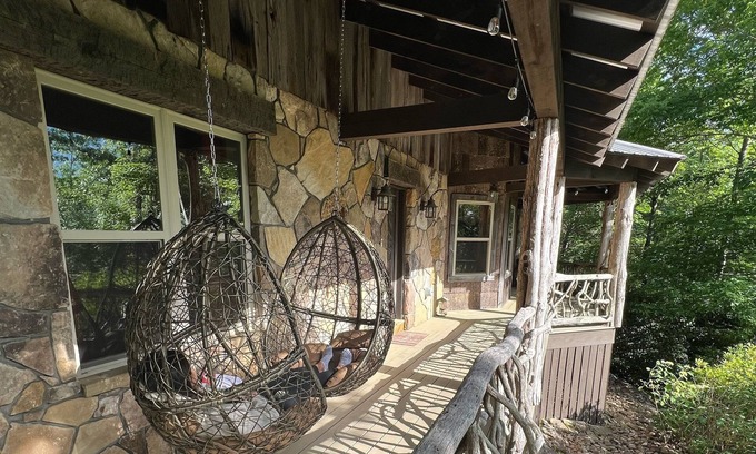 Rosman House | Family Mountain Getaway nestled in the Pisgah Forest